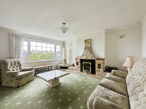 Lounge- click for photo gallery